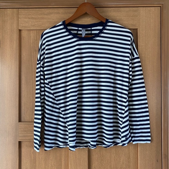 Sweaty Betty Easy Peazy long Sleeve size small - Picture 1 of 5